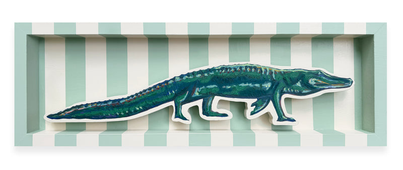 Alligator on Sea & Cream